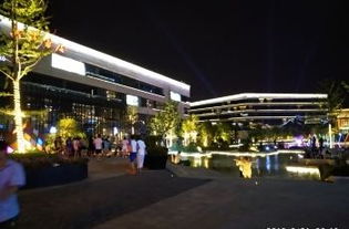 西安芙蓉新天地廣場購物攻略,芙蓉新天地廣場物中心 地址 電話 營業時間