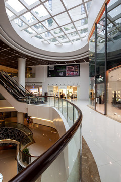 南京鐘山風景區梧桐樹林蔭大道